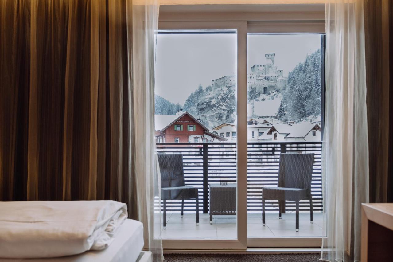 Hotel Heini Κάμπο Τούρες Εξωτερικό φωτογραφία
